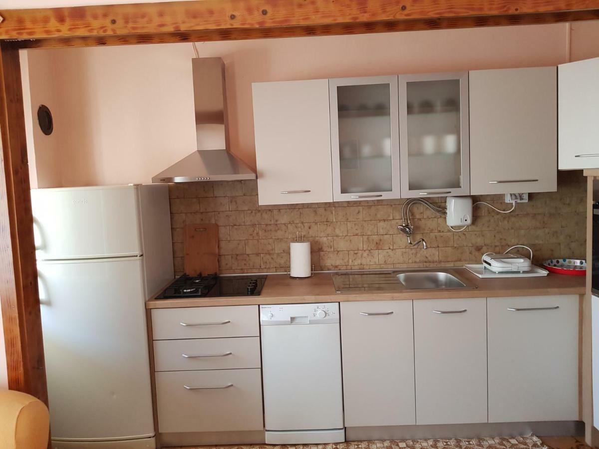Apartment Tomy Трогир Екстериор снимка