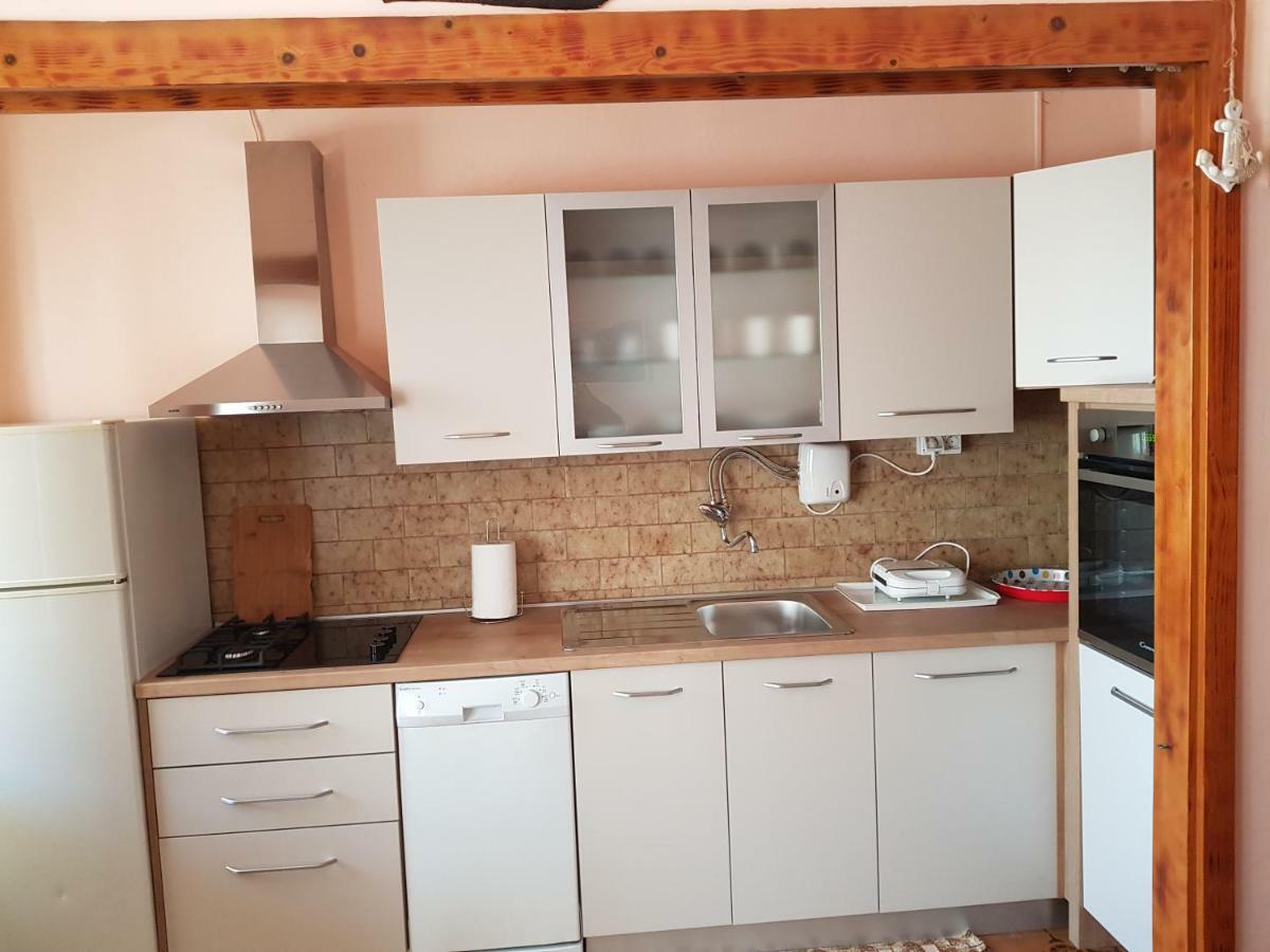 Apartment Tomy Трогир Екстериор снимка